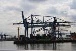 Rotterdam/152399/container-kran-im-hafen-von-rotterdam-27072011 Container-Kran im Hafen von Rotterdam 27.07.2011