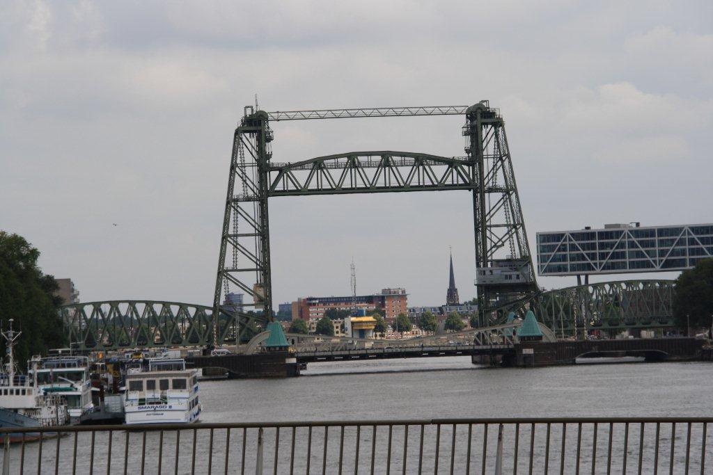 Brücke im Hafen von Rotterdam 27.07.2011